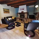 Les Gites Estaou Treillo Holiday home *