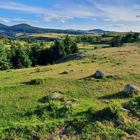 Les Gites Estaou Treillo * Le Monastier sur Gazeille