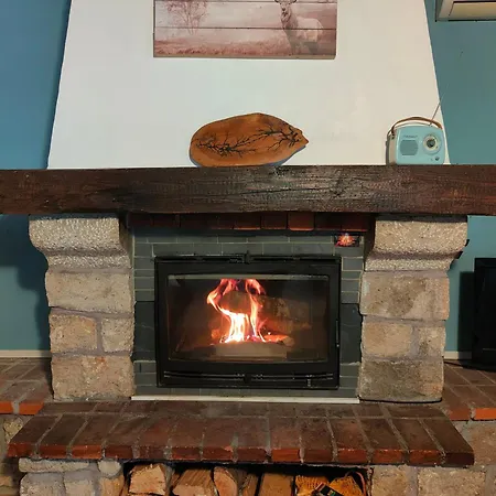 Les Estaou Treillo Ferienhaus